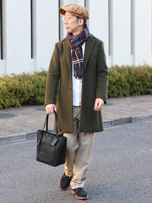 BEAU DESSIN(ボーデッサン) レザーミニトートバッグ ブラック モデル 着用 コーディネート 画像