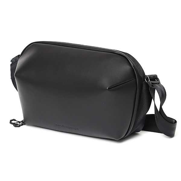  beruf baggage ショルダーバッグ メンズ 本革 防水レザー 日本製 ブラック 黒 黒色 スリングバッグ ボディーバッグ レディース 斜め掛け 大容量 ペットボトル 折り畳み傘 収納可能 自転車 ベルーフバゲージ URBAN EXPLORER 6.0 brf-GR21-WPL