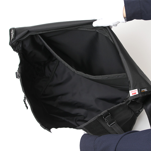 beruf baggage メッセンジャーバッグ メンズ 大容量 26L 防水 日本製 ショルダーバッグ ブラック 黒 黒色 17インチ PC収納可能 エアーバリスティックナイロン 自転車 通勤 リフレクター 斜め掛け フラップ ベルーフバゲージ HOBO 26 brf-CF32-BTX