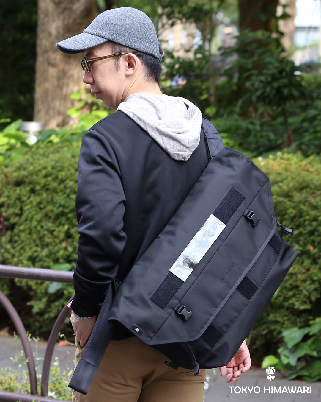 beruf baggage メッセンジャーバッグ メンズ 大容量 26L 防水 日本製 ショルダーバッグ ブラック 黒 黒色 17インチ PC収納可能 エアーバリスティックナイロン 自転車 通勤 リフレクター 斜め掛け フラップ ベルーフバゲージ HOBO 26 brf-CF32-BTX