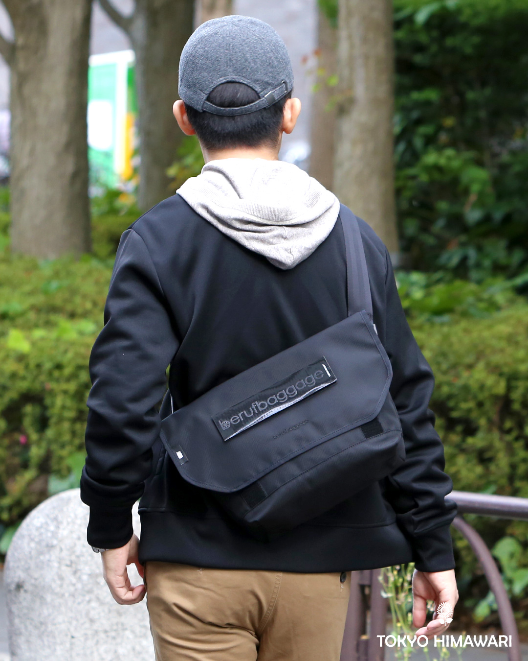 beruf baggage メッセンジャーバッグ メンズ 小型 8L 防水 日本製 ブラック 黒 黒色 小さい 小振り ミニ ショルダーバッグ エアーバリスティックナイロン 自転車 通勤 リフレクター 斜め掛け フラップ ベルーフバゲージ HOBO 16 brf-CF33-BTX