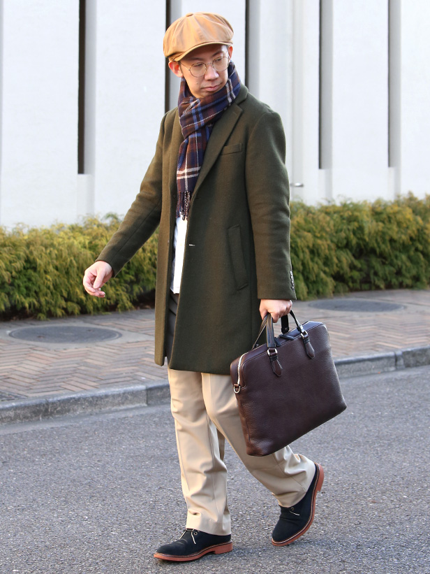 FIVE WOODS(ファイブウッズ) GRAIN2.0 ビジネスバッグ ブラウン モデル 着用 コーディネート 画像