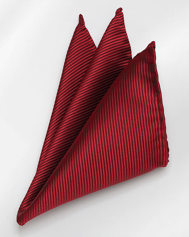 ポケットチーフ 日本製 ハンドロール 手縫い シルク100％ 無地 レッド ワイン 赤色 ポケットスクエア ビジネス 仕事 フォーマル 結婚式 披露宴 パーティー 男性 メンズ 高級 プレゼント ギフト 30代 40代 50代 60代 フランコ スパダ Franco Spada