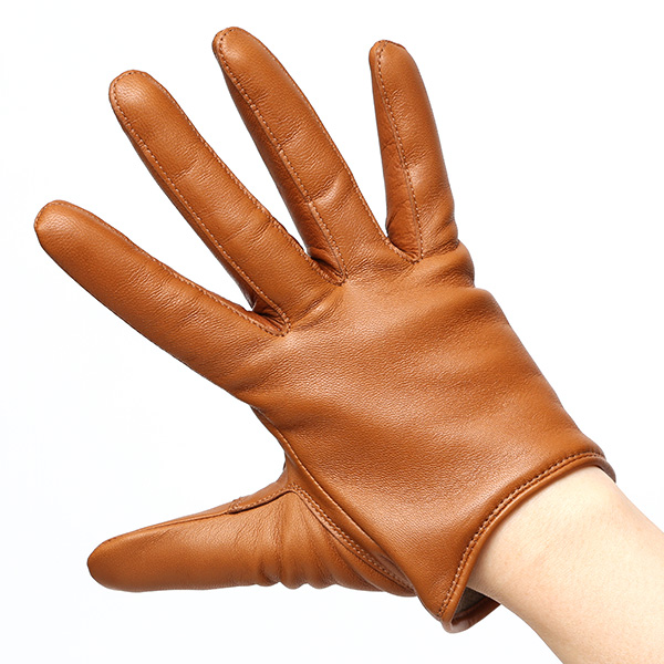  手袋 レディース 本革 カシミヤ裏地 ショート丈 防寒 革手袋 日本製 ブランド キャメル ブラウン 茶 茶色 30代 40代 50代 女性 通勤 ビジネス プレゼント 化粧箱付き おしゃれ 高級 KURODA(クロダ)