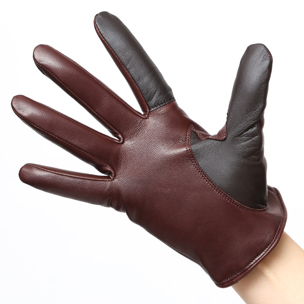  手袋 レディース 本革 カシミヤ裏地 スマホ対応 ショート丈 防寒 革手袋 日本製 ブランド ブラウン 茶 茶色 30代 40代 50代 女性 タッチパネル 操作可能 通勤 ビジネス プレゼント 化粧箱付き おしゃれ 高級 KURODA(クロダ)