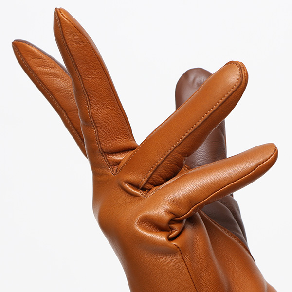  手袋 レディース 本革 カシミヤ裏地 スマホ対応 ショート丈 防寒 革手袋 日本製 ブランド キャメル ブラウン 茶 茶色 30代 40代 50代 女性 タッチパネル 操作可能 通勤 ビジネス プレゼント 化粧箱付き おしゃれ 高級 KURODA(クロダ)