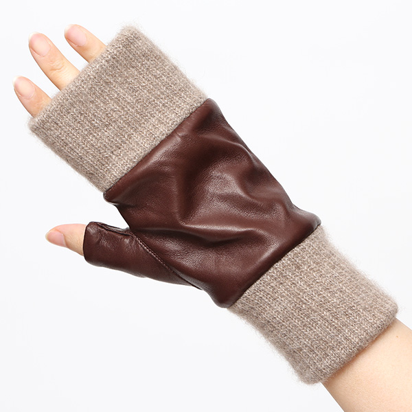 手袋 レディース 本革 カシミヤ裏地 フィンガーレス 防寒 革手袋 日本製 ブランド ブラウン 茶 茶色 スマホ タッチパネル 操作可能 女性 通勤 ビジネス プレゼント 化粧箱付き おしゃれ 高級 KURODA(クロダ)
