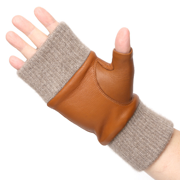  手袋 メンズ 本革 カシミヤ裏地 フィンガーレス 防寒 革手袋 日本製 ブランド キャメル ブラウン 茶 茶色 スマホ タッチパネル 操作可能 男性 通勤 ビジネス プレゼント 化粧箱付き おしゃれ 高級 KURODA(クロダ)