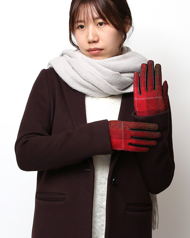 ハリスツイード 日本製 革手袋 レディース スマホ対応 化粧箱付き ブランド 防寒 本革 手袋 レッド ワイン 赤色 チクチクしない 暖かい タッチパネル 操作可能 プレゼント ギフト かわいい 女性 ビジネス 仕事 クリスマス KURODA(クロダ)
