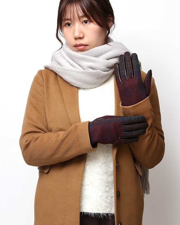 ハリスツイード 日本製 革手袋 レディース スマホ対応 化粧箱付き ブランド 防寒 本革 手袋 レッド ワイン 赤色 チクチクしない 暖かい タッチパネル 操作可能 プレゼント ギフト かわいい 女性 ビジネス 仕事 クリスマス KURODA(クロダ)