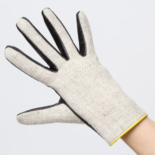 ハリスツイード 日本製 革手袋 レディース スマホ対応 化粧箱付き ブランド 防寒 本革 手袋 ベージュ 肌色 チクチクしない 暖かい タッチパネル 操作可能 プレゼント ギフト かわいい 女性 ビジネス 仕事 クリスマス KURODA(クロダ)