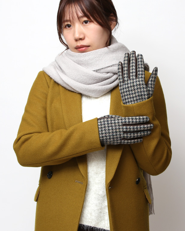 ハリスツイード 日本製 革手袋 レディース スマホ対応 化粧箱付き ブランド 防寒 本革 手袋 ベージュ 肌色 チクチクしない 暖かい タッチパネル 操作可能 プレゼント ギフト かわいい 女性 ビジネス 仕事 クリスマス KURODA(クロダ)