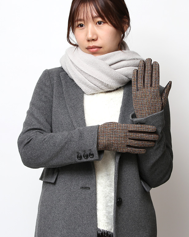 ハリスツイード 日本製 革手袋 レディース スマホ対応 化粧箱付き ブランド 防寒 本革 手袋 ベージュ 肌色 チクチクしない 暖かい タッチパネル 操作可能 プレゼント ギフト かわいい 女性 ビジネス 仕事 クリスマス KURODA(クロダ)