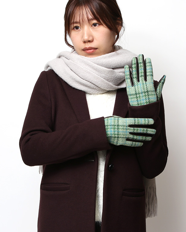 ハリスツイード 日本製 革手袋 レディース スマホ対応 化粧箱付き ブランド 防寒 本革 手袋 グリーン 緑色 チクチクしない 暖かい タッチパネル 操作可能 プレゼント ギフト かわいい 女性 ビジネス 仕事 クリスマス KURODA(クロダ)