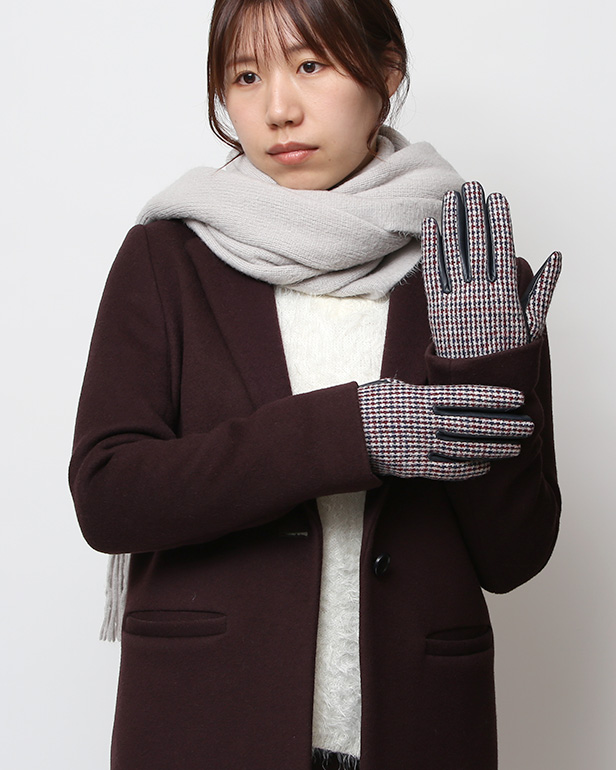 ハリスツイード 日本製 革手袋 レディース スマホ対応 化粧箱付き ブランド 防寒 本革 手袋 ホワイト 白色 チクチクしない 暖かい タッチパネル 操作可能 プレゼント ギフト かわいい 女性 ビジネス 仕事 クリスマス KURODA(クロダ)