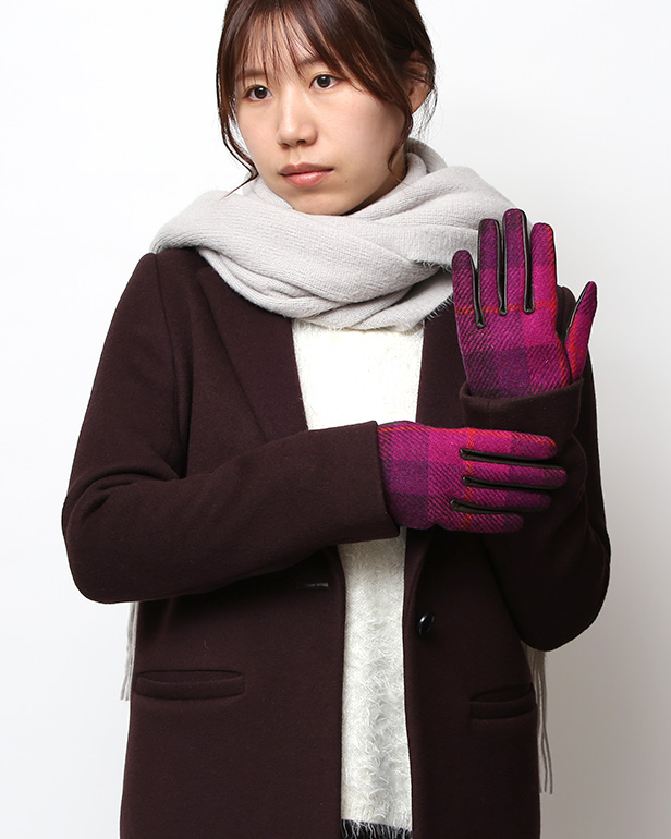 ハリスツイード 日本製 革手袋 レディース スマホ対応 化粧箱付き ブランド 防寒 本革 手袋 ピンク 桃色 チクチクしない 暖かい タッチパネル 操作可能 プレゼント ギフト かわいい 女性 ビジネス 仕事 クリスマス KURODA(クロダ)