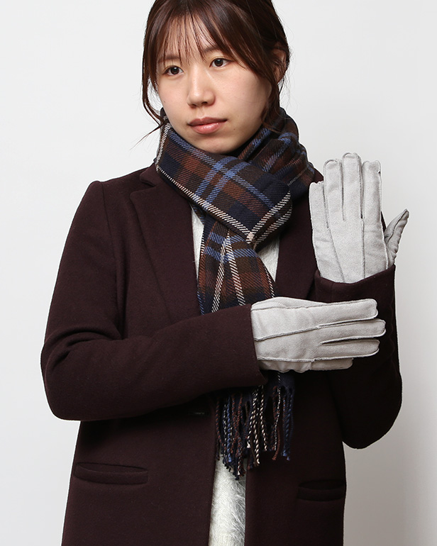 フェイクスエード マイクロボア裏地 暖かい 防寒 レディース 手袋 ライトグレー グレー グレイ 灰色 日本企画 ブランド クリスマス かわいい 女性 ギフト プレゼント ファー付き おしゃれ チクチクしない KURODA(クロダ)