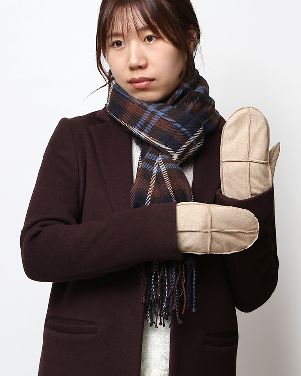 フェイクスエード マイクロボア裏地 ミトン レディース 防寒 手袋 ベージュ 肌色 日本企画 ブランド クリスマス かわいい 女性 ギフト プレゼント 指無し グローブ おしゃれ チクチクしない KURODA(クロダ)