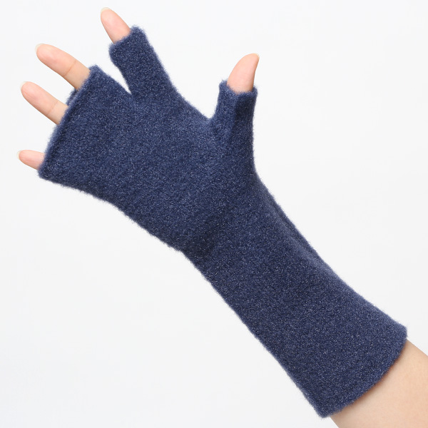  手袋 レディース ナイロンソフトヤーン素材 防寒 暖かい 柔らかい 肌触り ミドル丈 ブルー ネイビー 青色 タッチパネル スマホ操作可能 ロング丈 日本企画 ブランド 付け心地 良い 滑らか 履き心地 KURODA(クロダ)