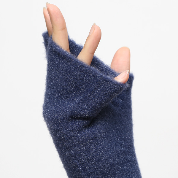  手袋 レディース ナイロンソフトヤーン素材 防寒 暖かい 柔らかい 肌触り ミドル丈 ブルー ネイビー 青色 タッチパネル スマホ操作可能 ロング丈 日本企画 ブランド 付け心地 良い 滑らか 履き心地 KURODA(クロダ)