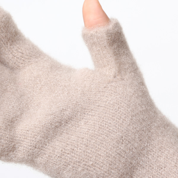 手袋 レディース ナイロンソフトヤーン素材 防寒 暖かい 柔らかい 肌触り ミドル丈 ベージュ 肌色 タッチパネル スマホ操作可能 ロング丈 日本企画 ブランド 付け心地 良い 滑らか 履き心地 KURODA(クロダ)