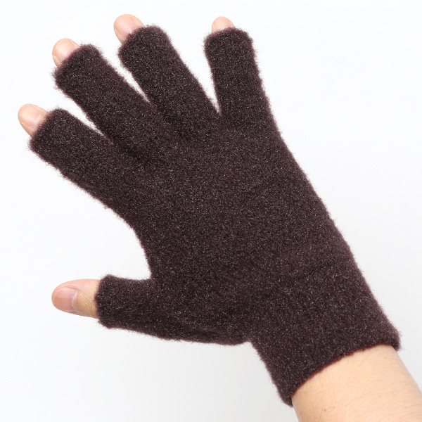 手袋 メンズ ナイロンソフトヤーン素材 防寒 暖かい 柔らかい 肌触り ダークブラウン ブラウン 茶 茶色 タッチパネル スマホ操作可能 日本企画 ブランド 男性 付け心地 良い 滑らか 履き心地 KURODA(クロダ)