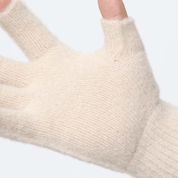  手袋 メンズ ナイロンソフトヤーン素材 防寒 暖かい 柔らかい 肌触り ベージュ 肌色 タッチパネル スマホ操作可能 日本企画 ブランド 男性 付け心地 良い 滑らか 履き心地 KURODA(クロダ)