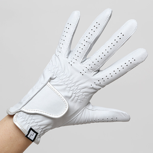  ゴルフグローブ 英国ピタード社製 羊革 レディース 右利き用(左手用) 日本製 全天候対応 本革手袋 ライトグレー グレー グレイ 灰色 おしゃれ 高級 女性 プレゼント ギフト クリスマス KURODA(クロダ) ペレック(PELLEK)