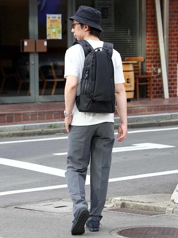 REDUCTS(リダッツ) CYCLER MEDIUM ブラック モデル 着用 コーディネート 画像
